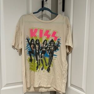 KISS Graphic T-Shirt - Cream